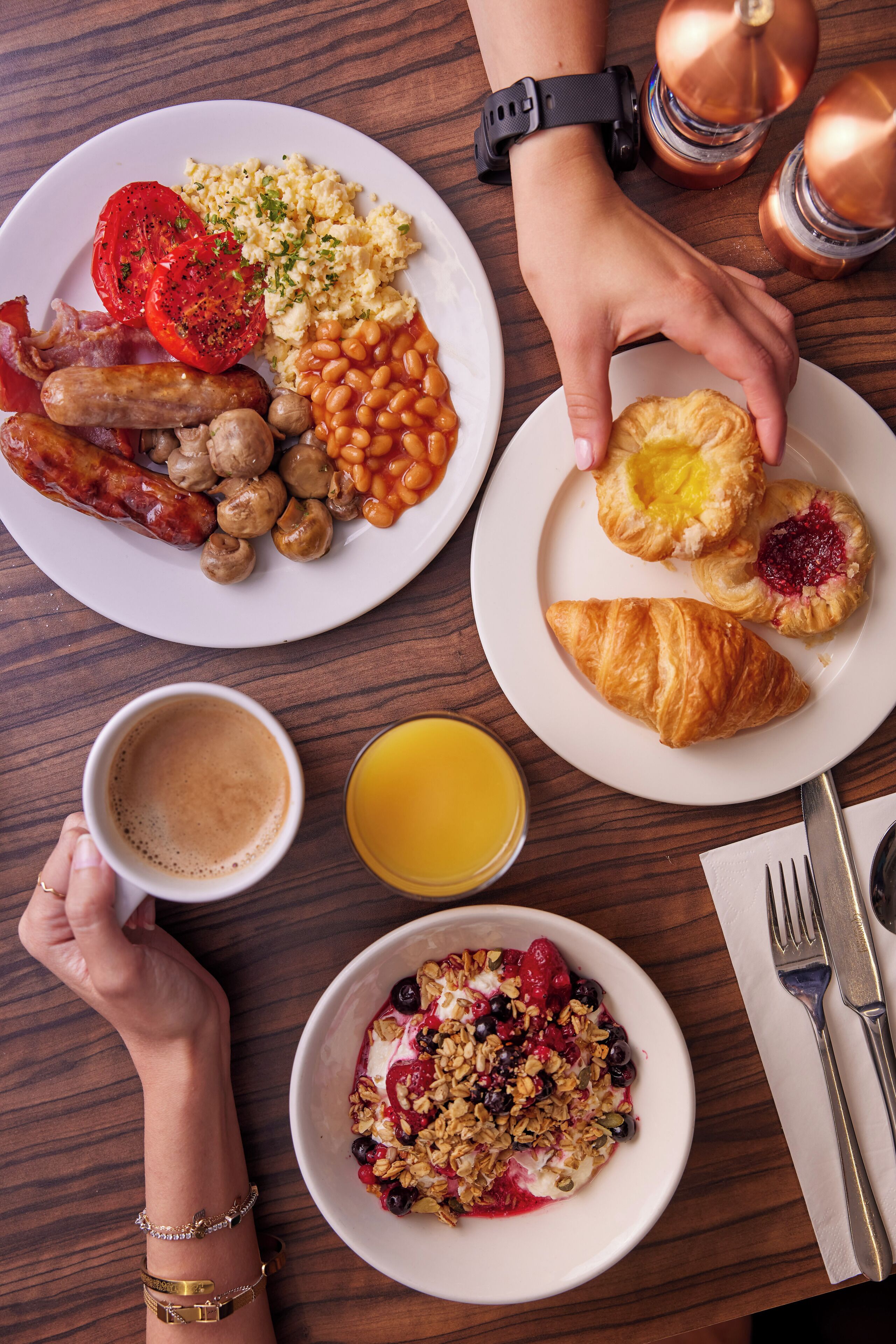 daily english breakfast (gbp 16.50 per person)