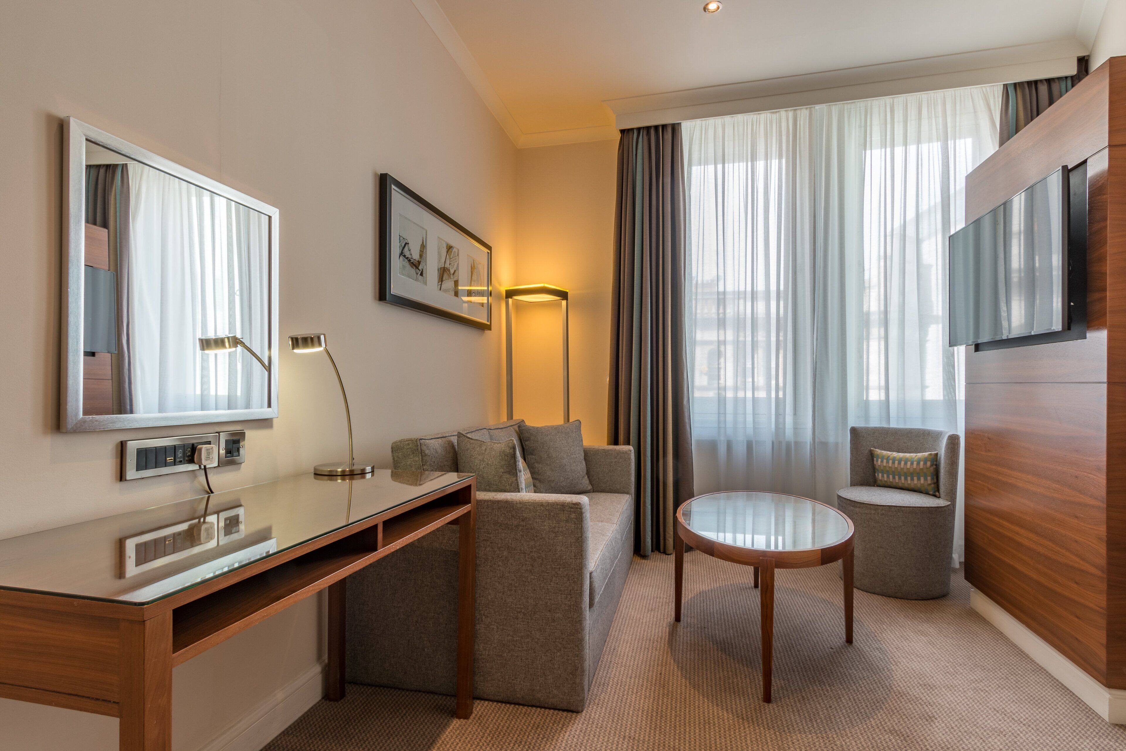 premium bedding, in-room safe, desk, laptop workspace