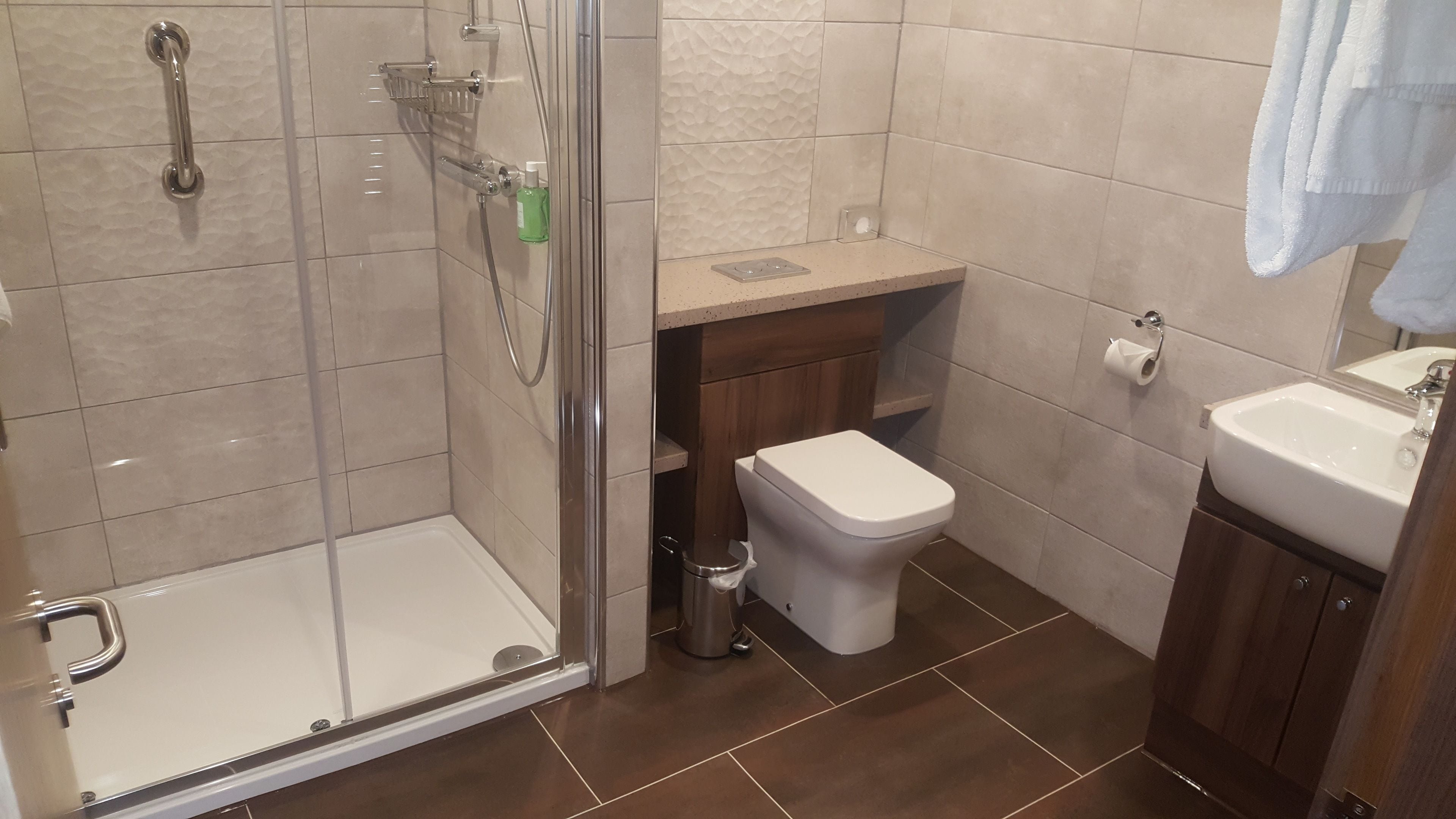 superior room, 1 king bed, non smoking | bathroom | free toiletries, hair dryer, towels, soap