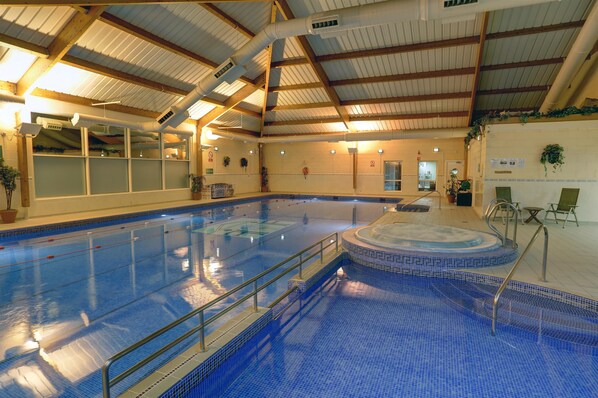 Una piscina techada