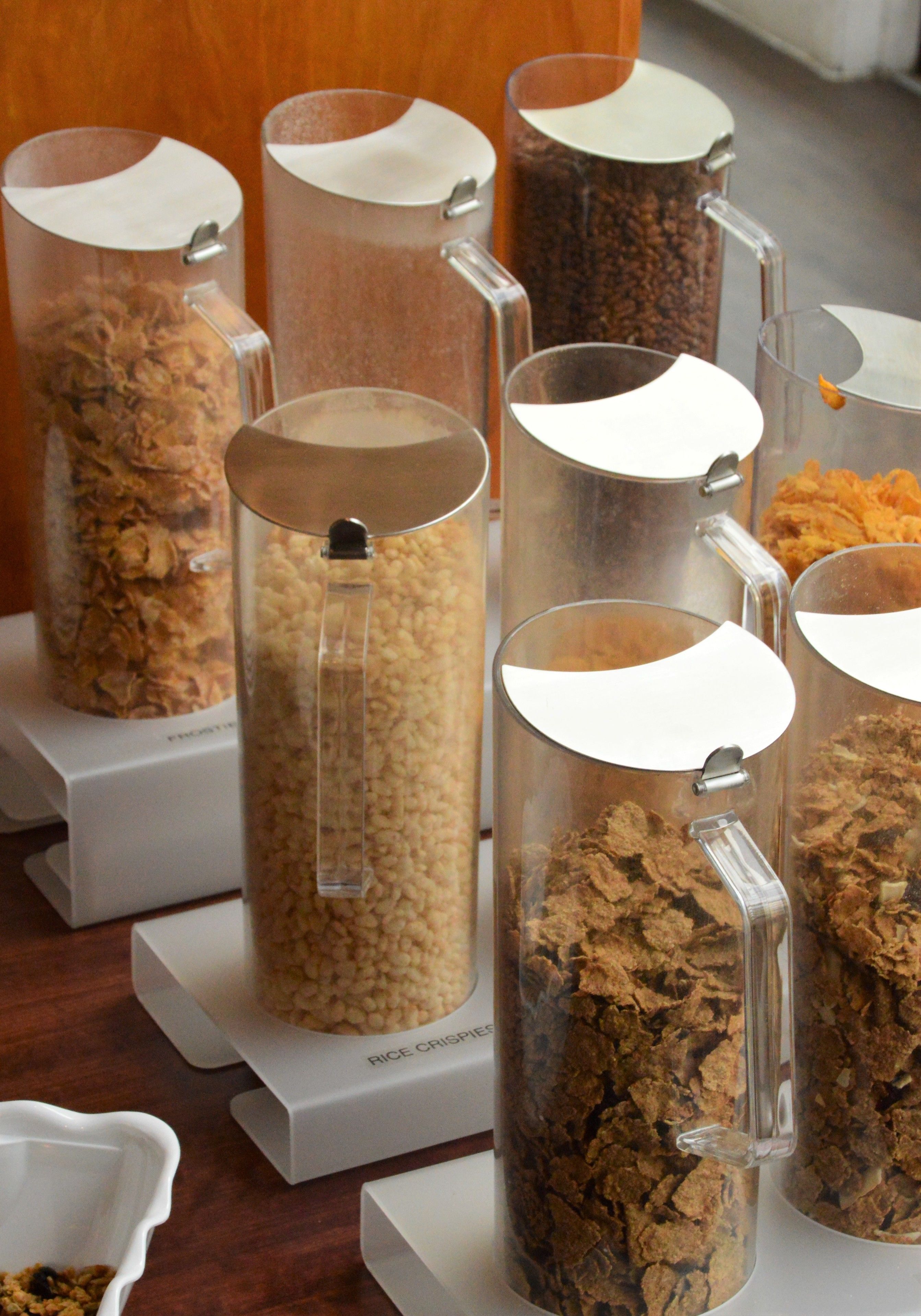 Daily English breakfast (GBP 18 per person)