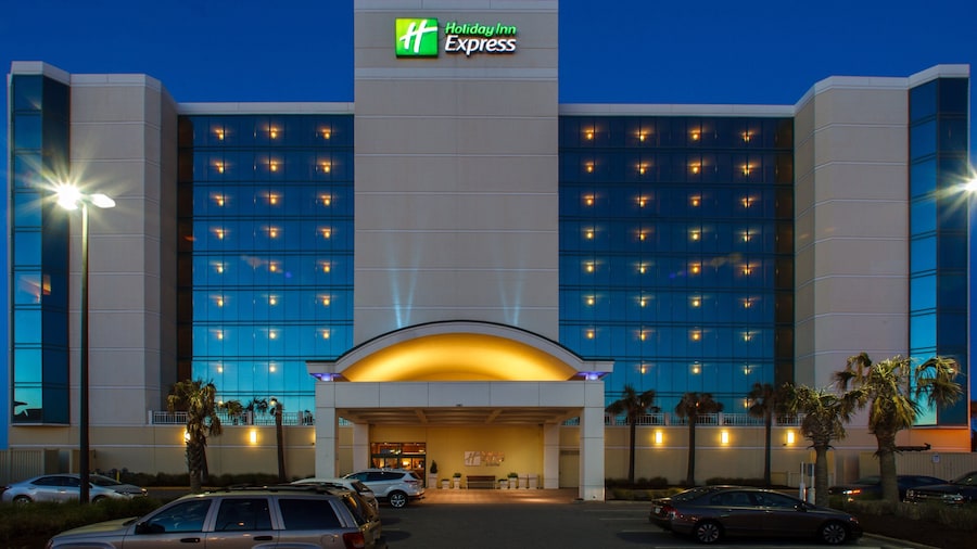 Holiday Inn Express Hotel & Suites VA Beach Oceanfront by IHG