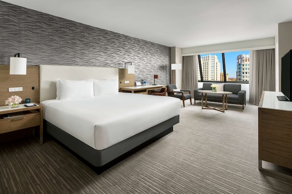 Standard Room, 1 King Bed, Accessible Tub | Premium bedding, down comforters, in-room safe, desk - Hyatt Regency Bethesda (Bethesda)