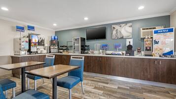 Free daily continental breakfast