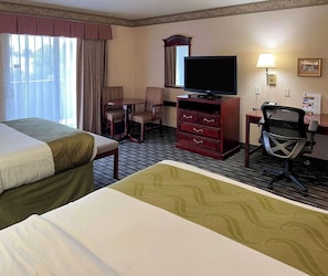Desk, laptop workspace, blackout drapes, iron/ironing board - SureStay by Best Western Sunnyvale Silicon Valley (Sunnyvale)