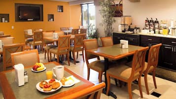 Free daily full breakfast