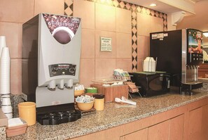 Desayuno continental incluido todos los días 