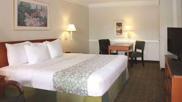 Room, 1 King Bed, Accessible, Non Smoking (Bathtub) | Premium bedding, desk, laptop workspace, blackout curtains