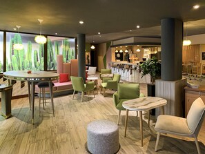 Bar (on property) - ibis Tours Centre Gare (Tours)