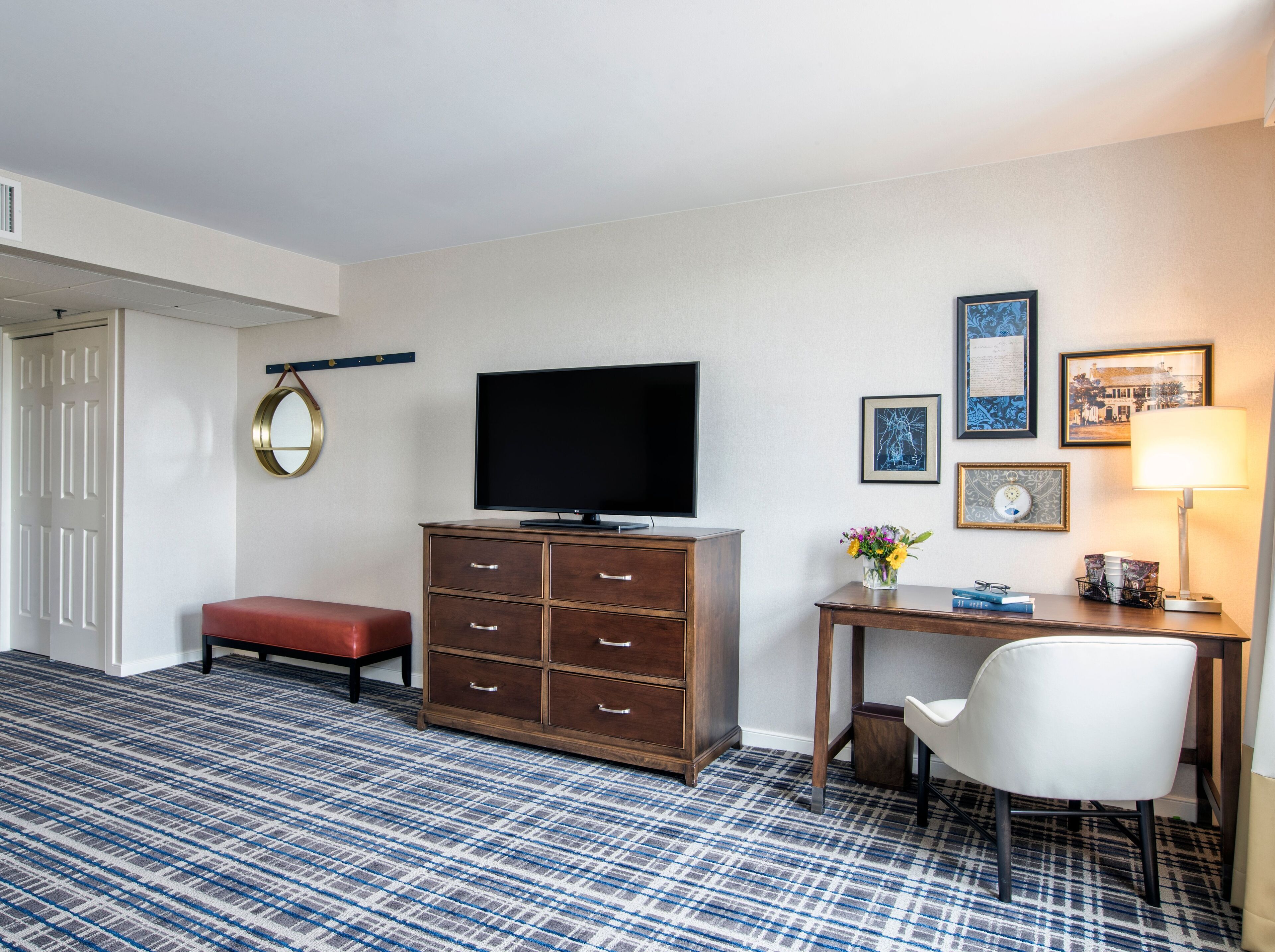 hypo-allergenic bedding, down duvets, in-room safe, desk