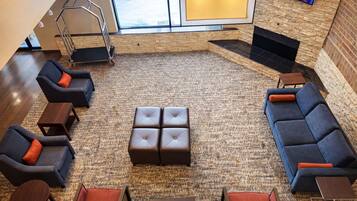 Coin salon dans le hall