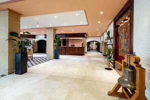 Lobby - NH Brugge Hotel (Bruges)