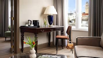 Minibar, in-room safe, soundproofing, bed sheets