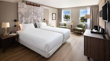 Minibar, in-room safe, soundproofing, bed sheets