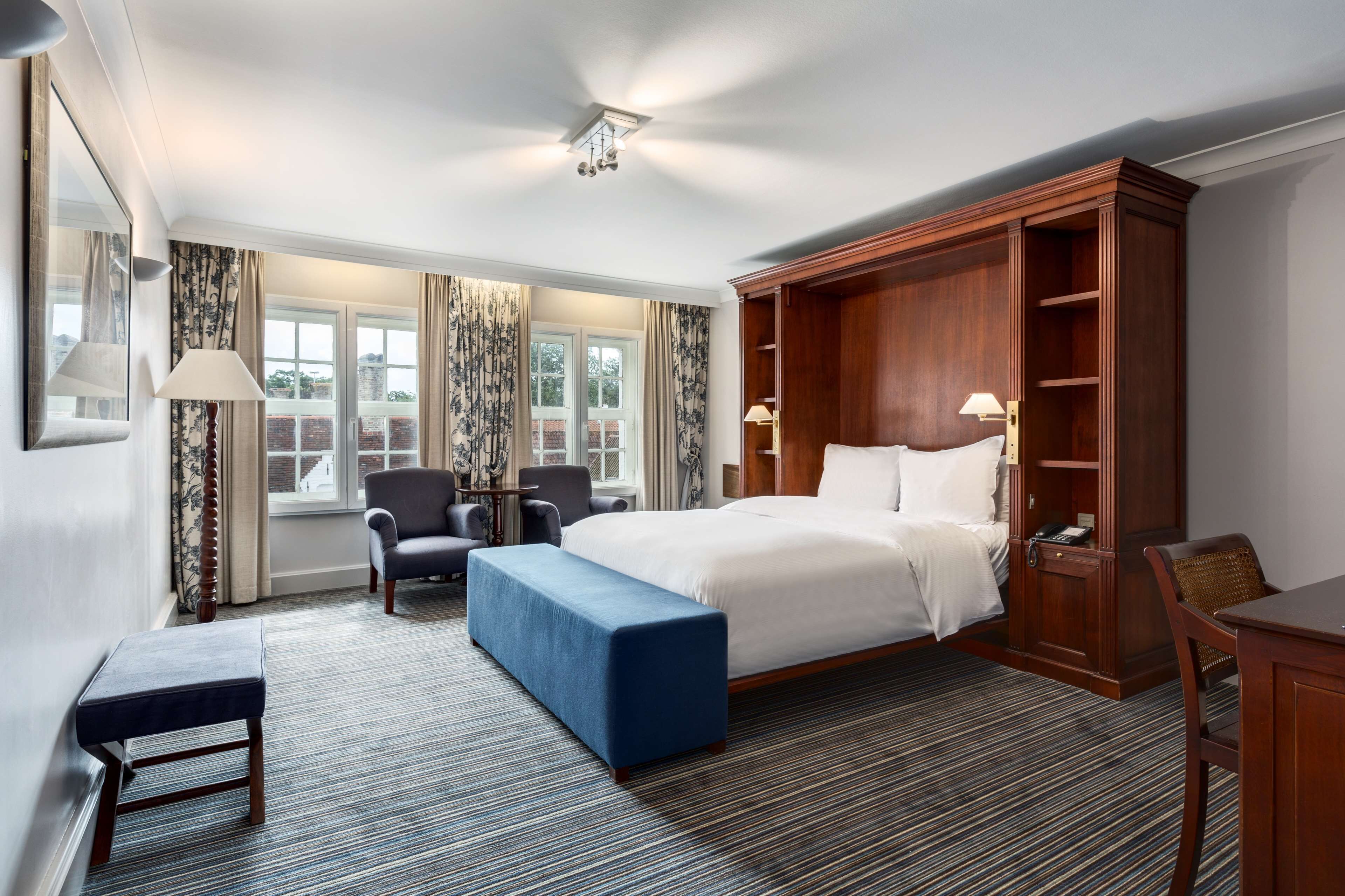 in-room safe, soundproofing, free cots/infant beds, bed sheets