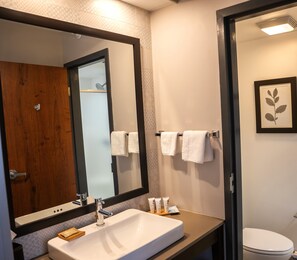 وحدات دش مع أحواض استحمام، مستلزمات للعناية الشخصية صديقة للبيئة