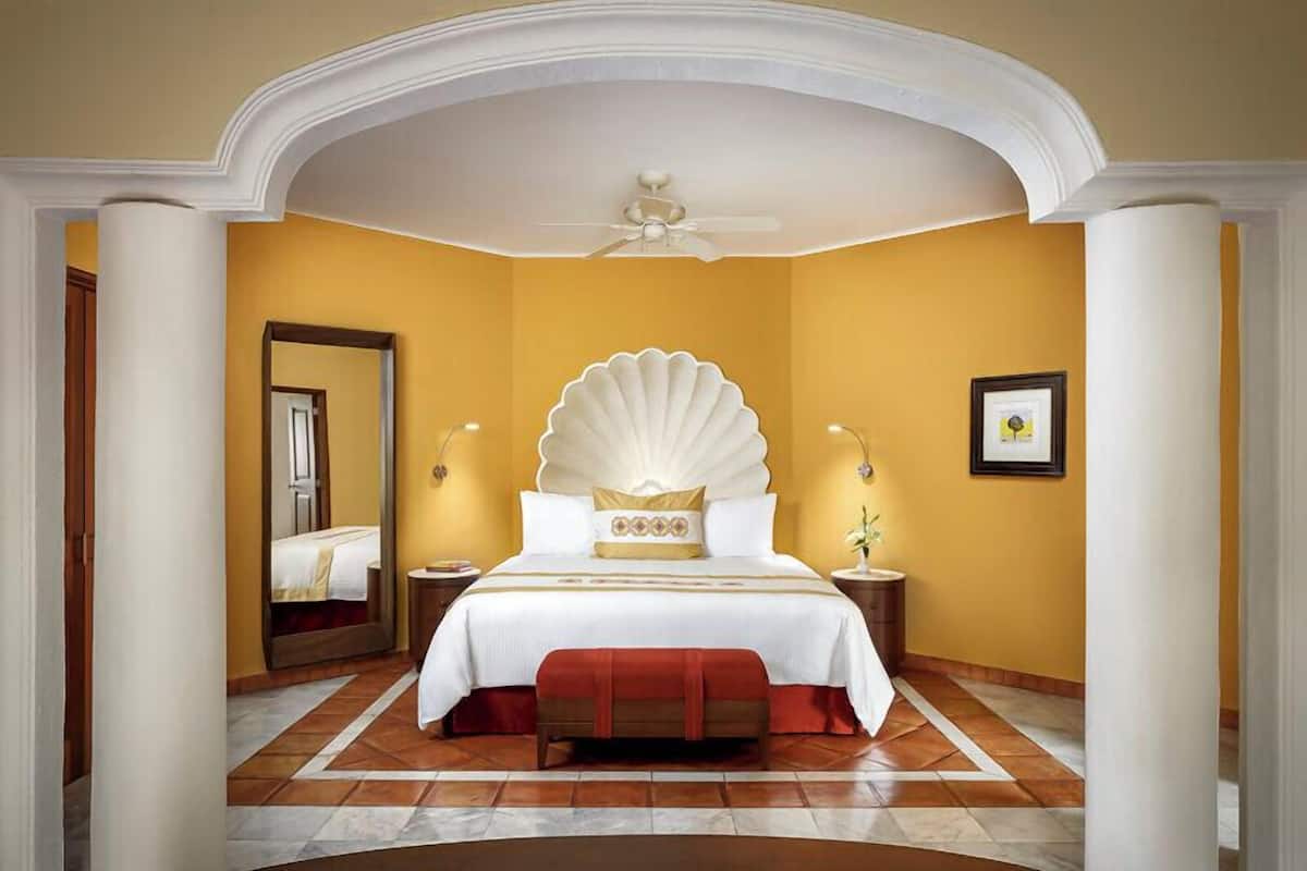 Master Suite | Seprai premium, selimut bulu angsa, dan bantalan ekstra lembut