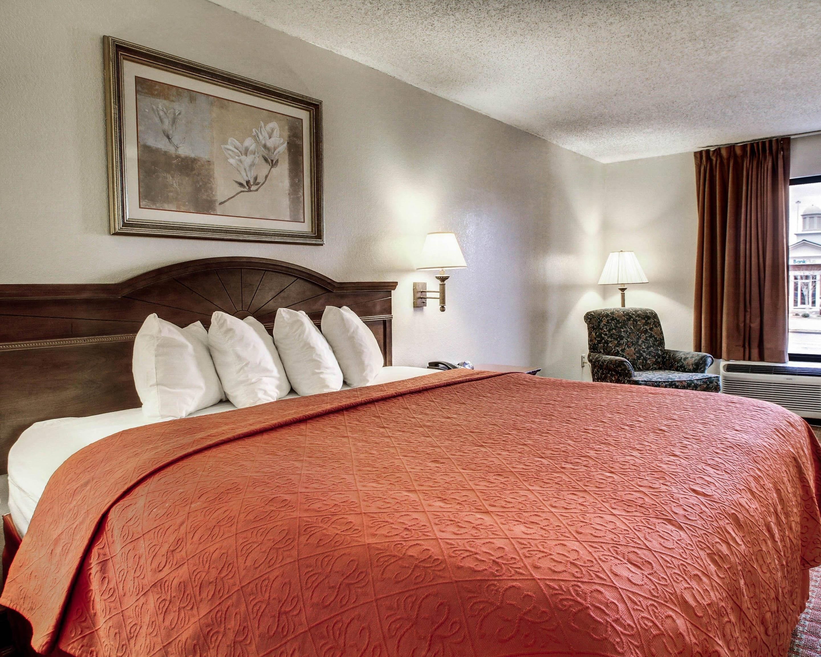 Standard Room, 1 King Bed, Non Smoking