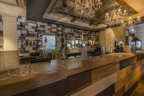 Bar (in der Unterkunft)