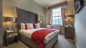 Classic Double Room | Individually decorated, individually furnished, desk, laptop workspace