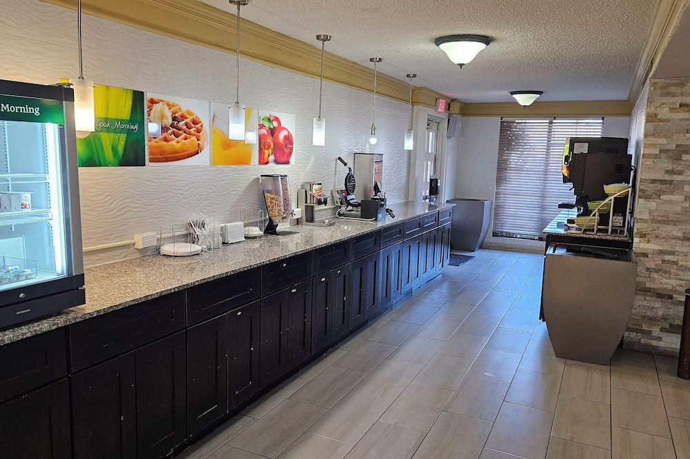 Quality Inn Aurora Denver