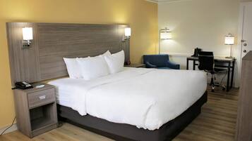 Peralatan tempat tidur premium, meja, seterika/papan seterika