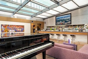 酒吧（店内）