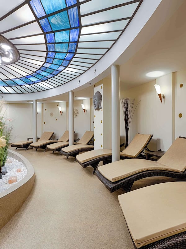 Sauna, body treatments, hot stone massages, deep-tissue massages