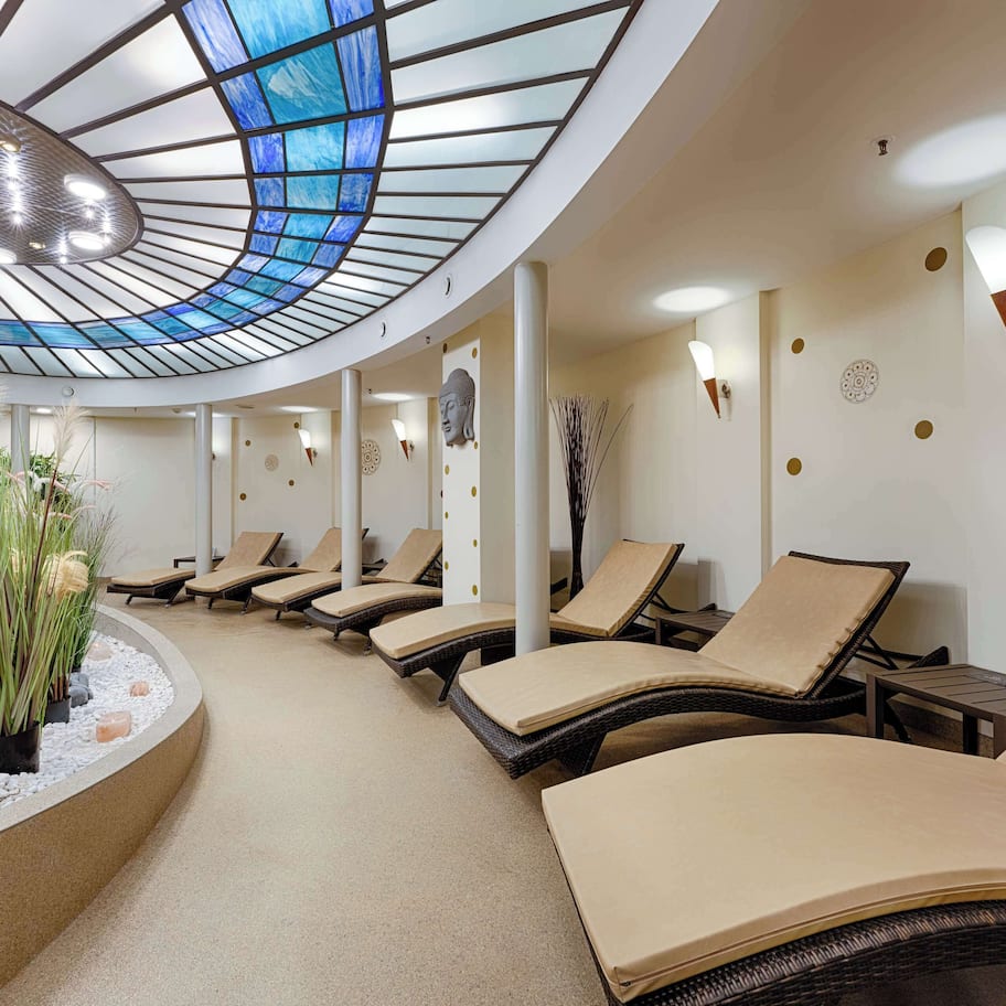 Sauna, body treatments, hot stone massages, deep-tissue massages