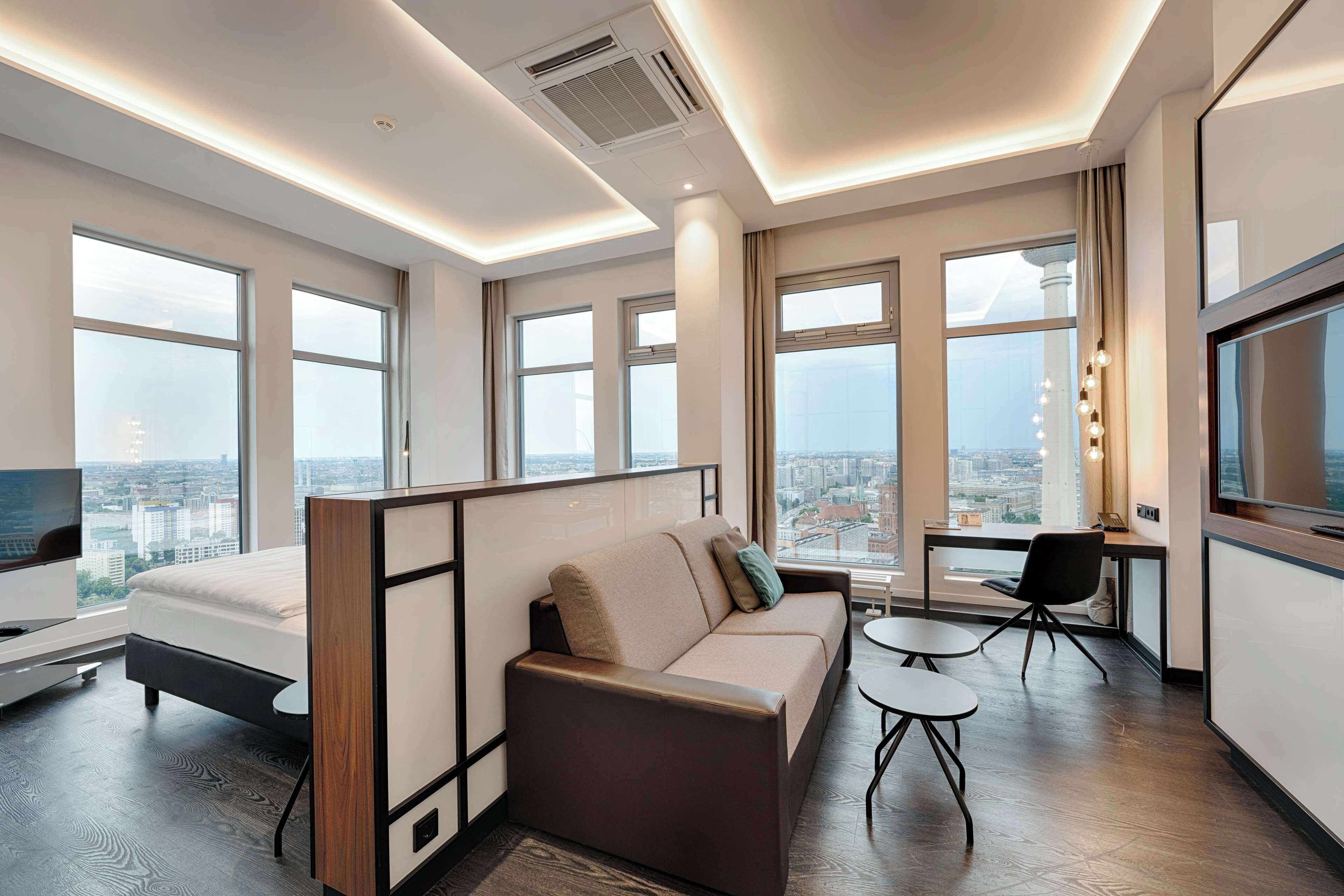 Hypo-allergenic bedding, in-room safe, desk, laptop workspace