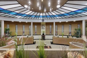 사우나, 전신 트리트먼트, 핫스톤 마사지, 딥티슈 마사지, 바디 랩, 바디 스크럽