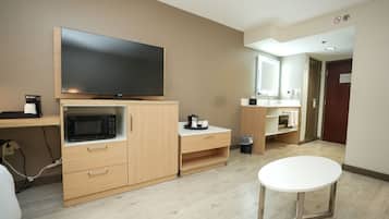 Desk, iron/ironing board, cots/infant beds, free WiFi
