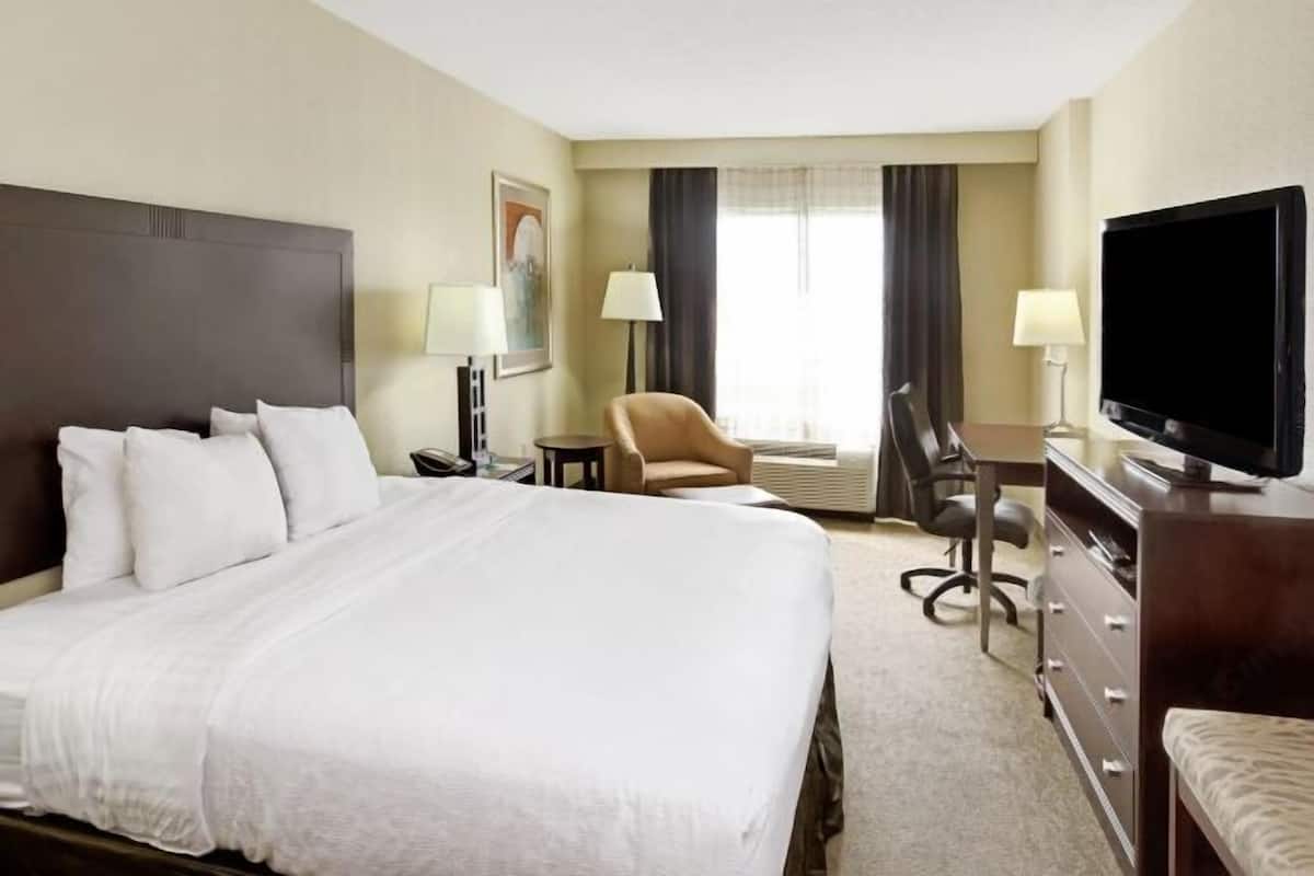 Schreibtisch, Bügeleisen/Bügelbrett, Babybetten, kostenloses WLAN