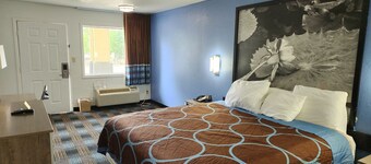 Super 8 by Wyndham Shreveport