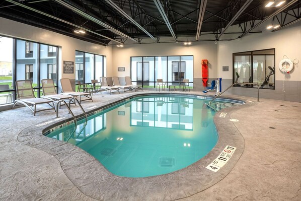 Piscine intérieure
