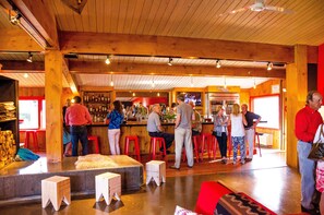 Bar (on property) - Lake House at High Peaks Resort (Lake Placid)