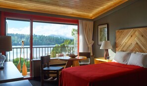 Hochwertige Bettwaren, Pillowtop-Betten, Verdunkelungsvorhänge
