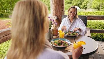 3 restaurants, French cuisine