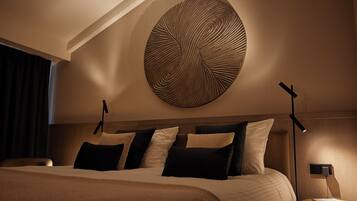 Minibar, in-room safe, desk, blackout curtains