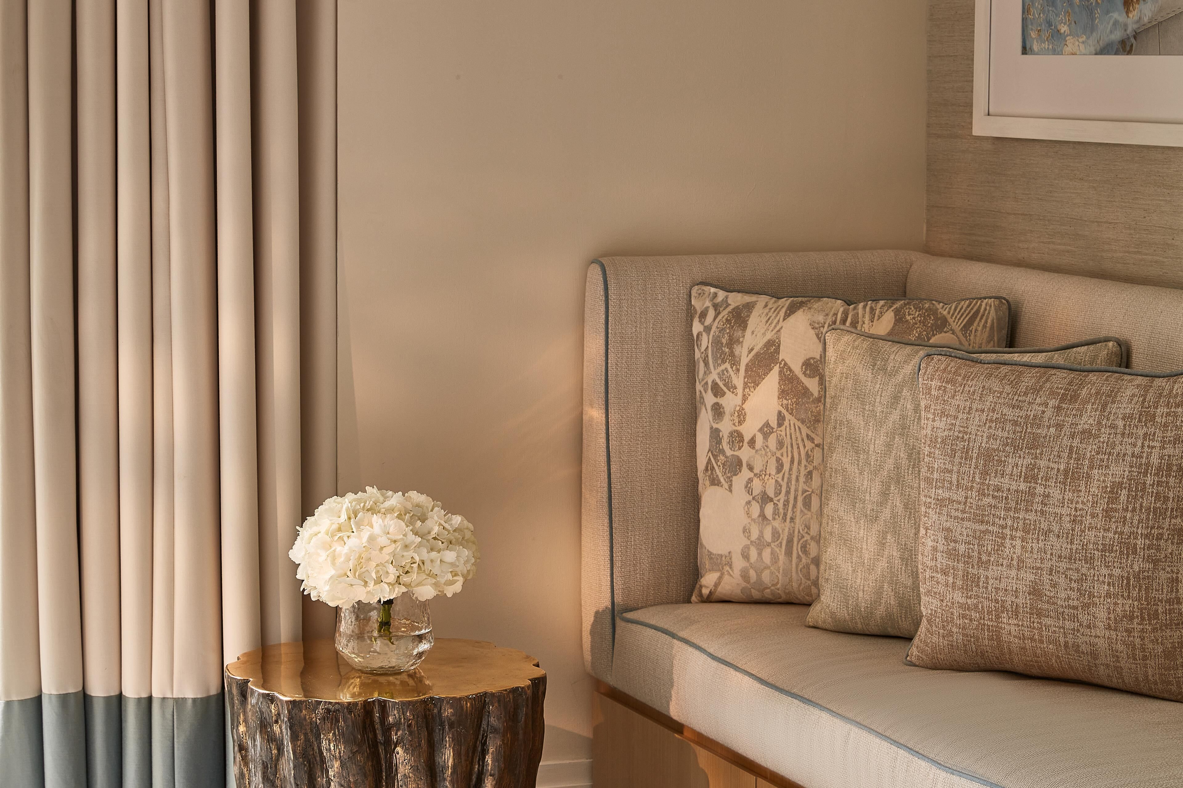 berkeley room | egyptian cotton sheets, premium bedding, free minibar items