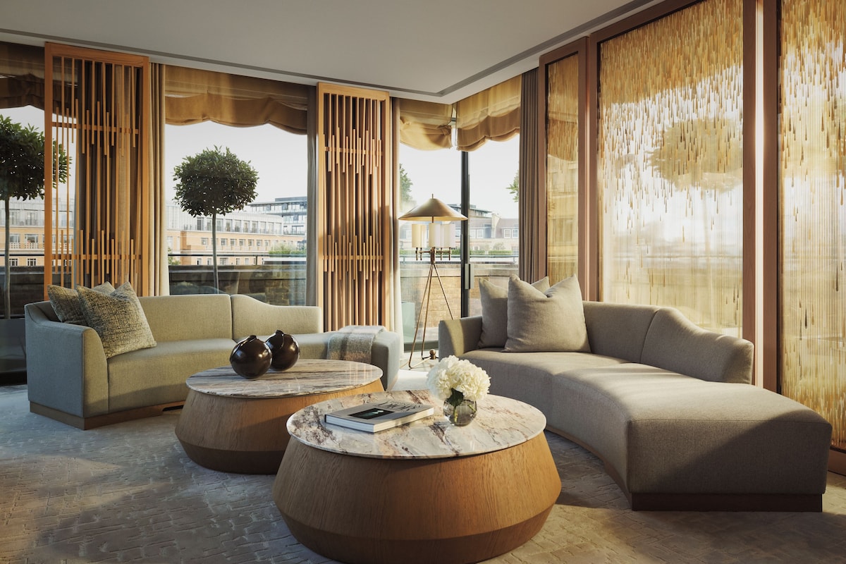 Grand Pavillion Penthouse | Living area | Smart TV, pay movies