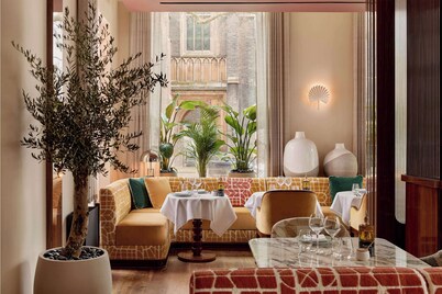 The Berkeley, Maybourne 