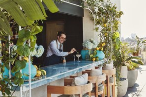 Poolside bar