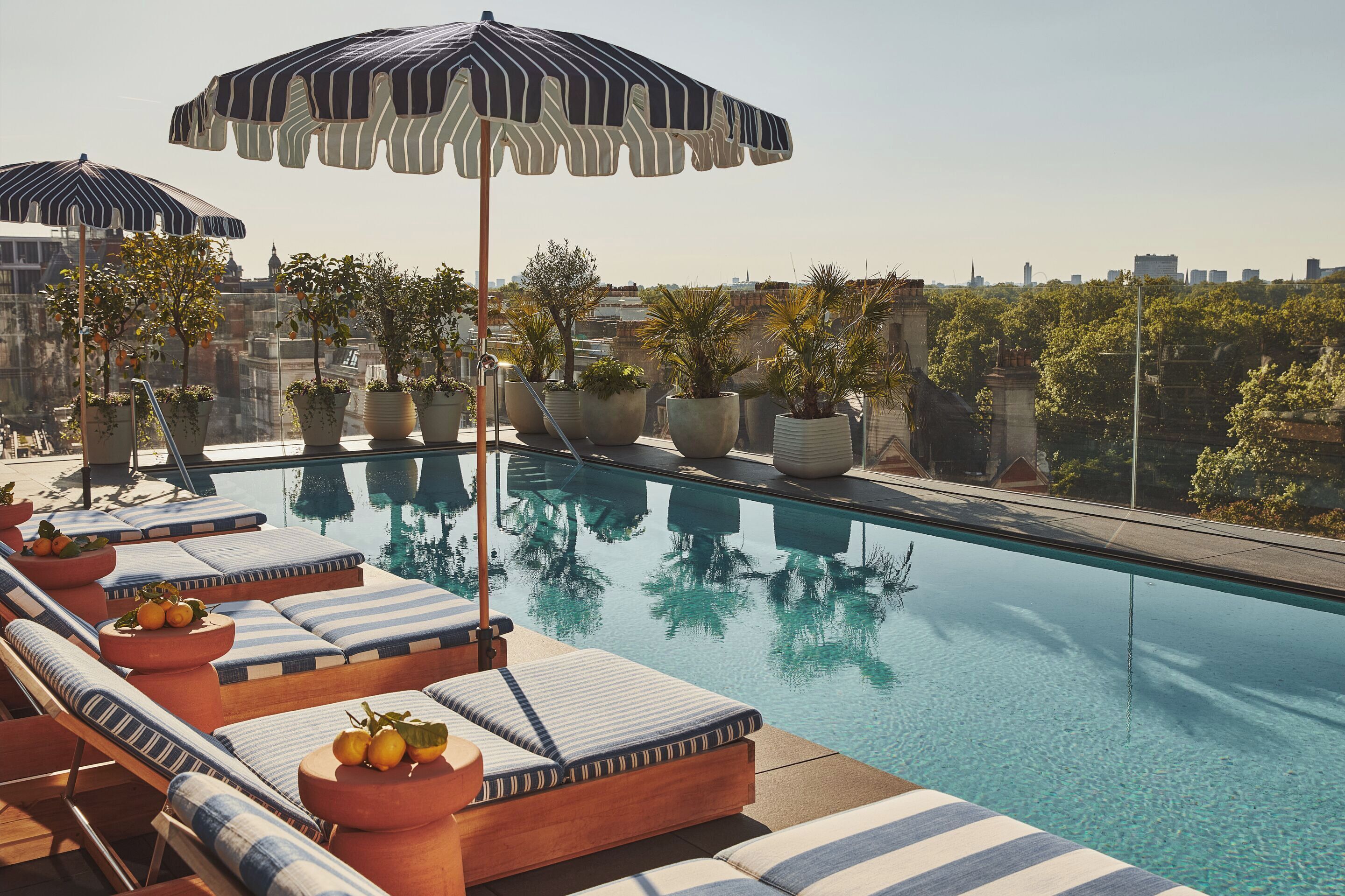 Indoor pool, seasonal outdoor pool, free cabanas, sun loungers