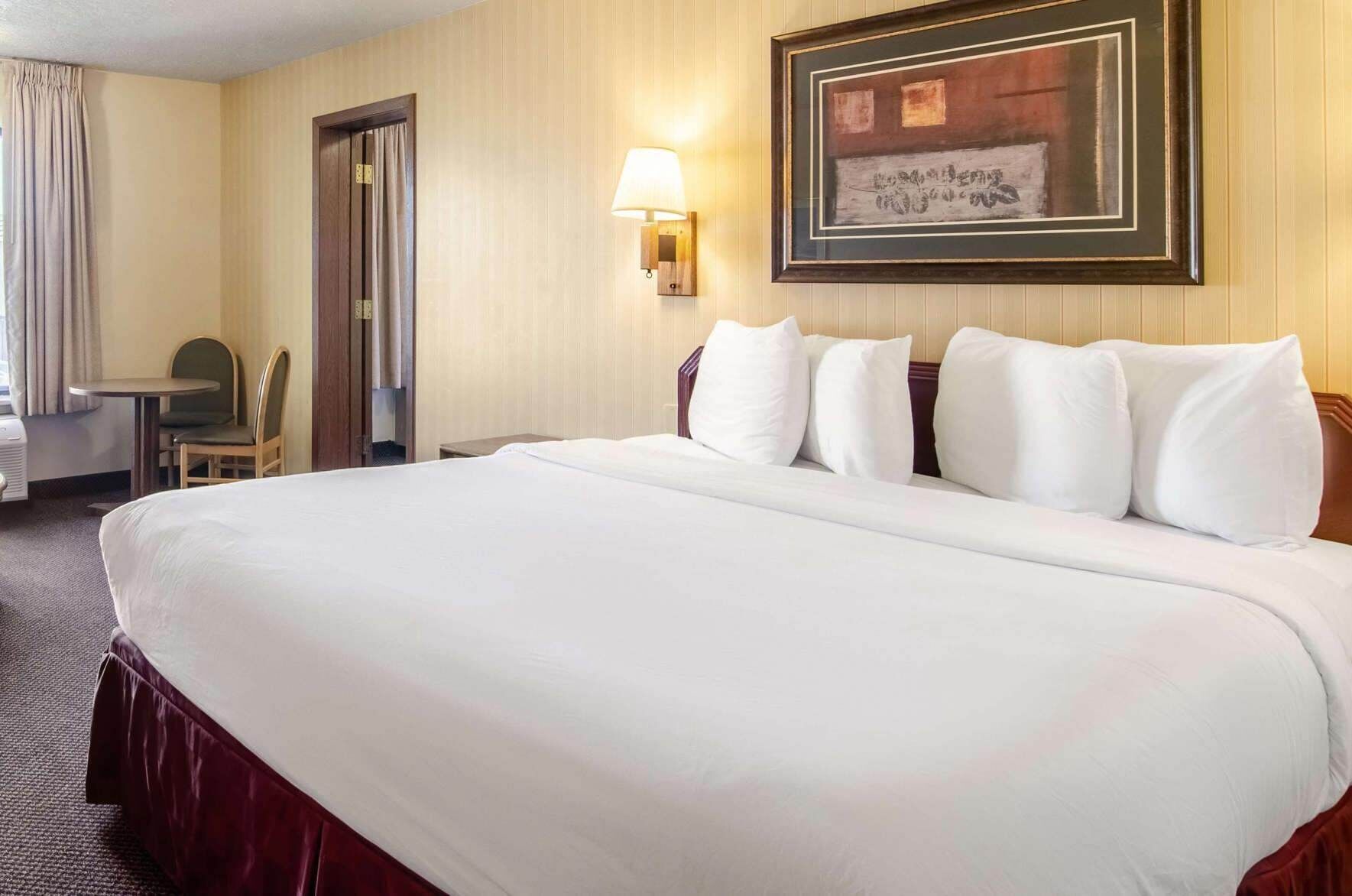 In-room safe, desk, iron/ironing board, free WiFi