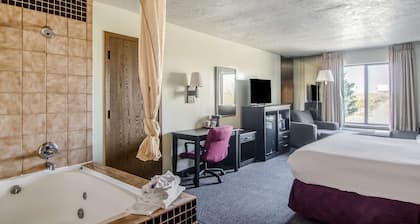 Americas Best Value Inn & Suites Ft. Collins E at I-25