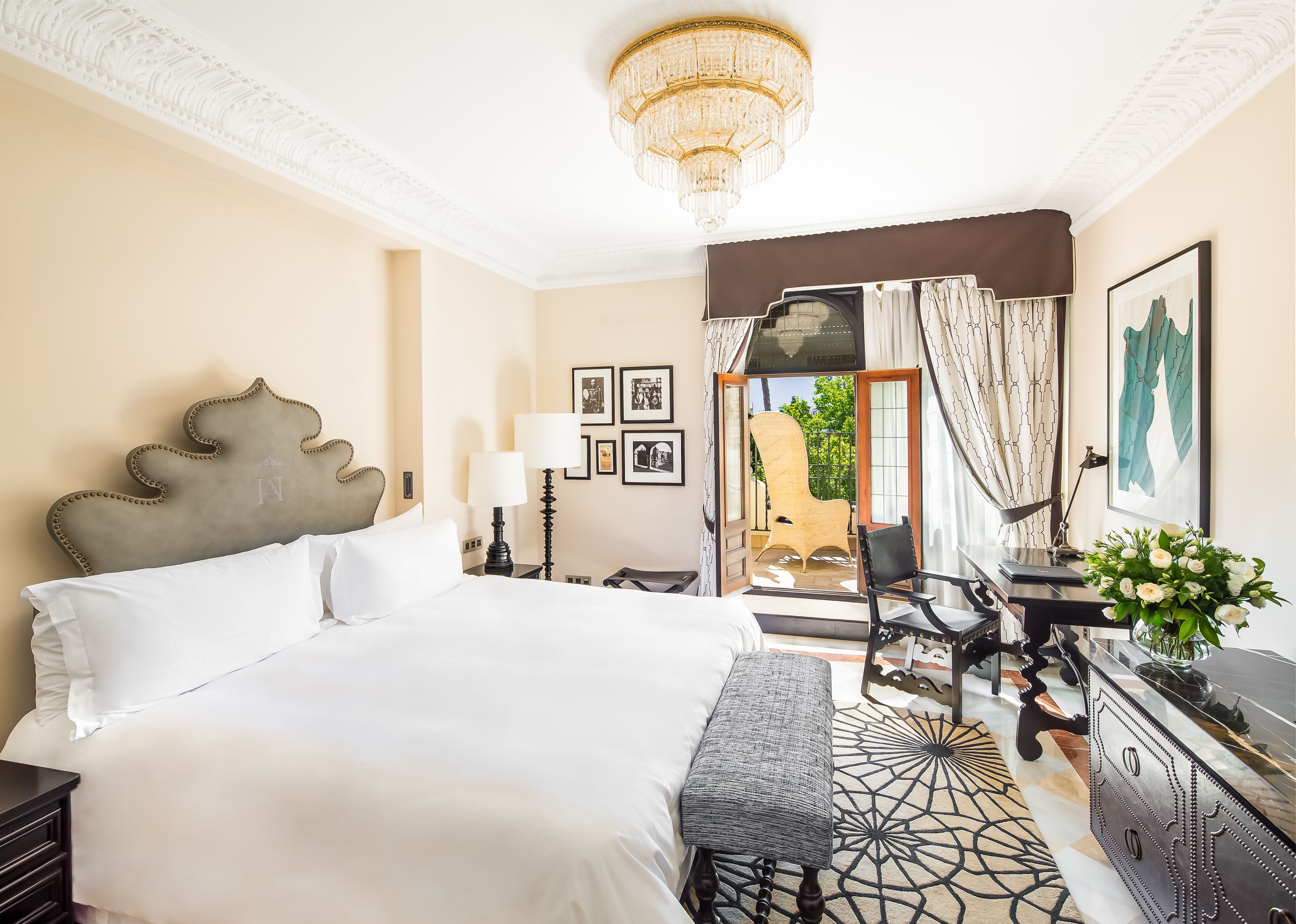 1 bedroom, premium bedding, down duvets, minibar