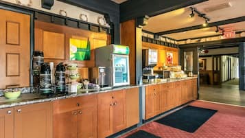 Free daily continental breakfast