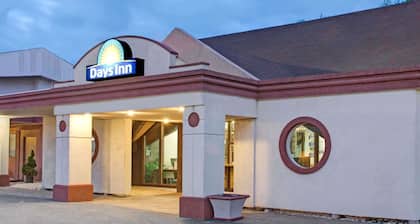 Days Inn by Wyndham Washington Pennsylvania