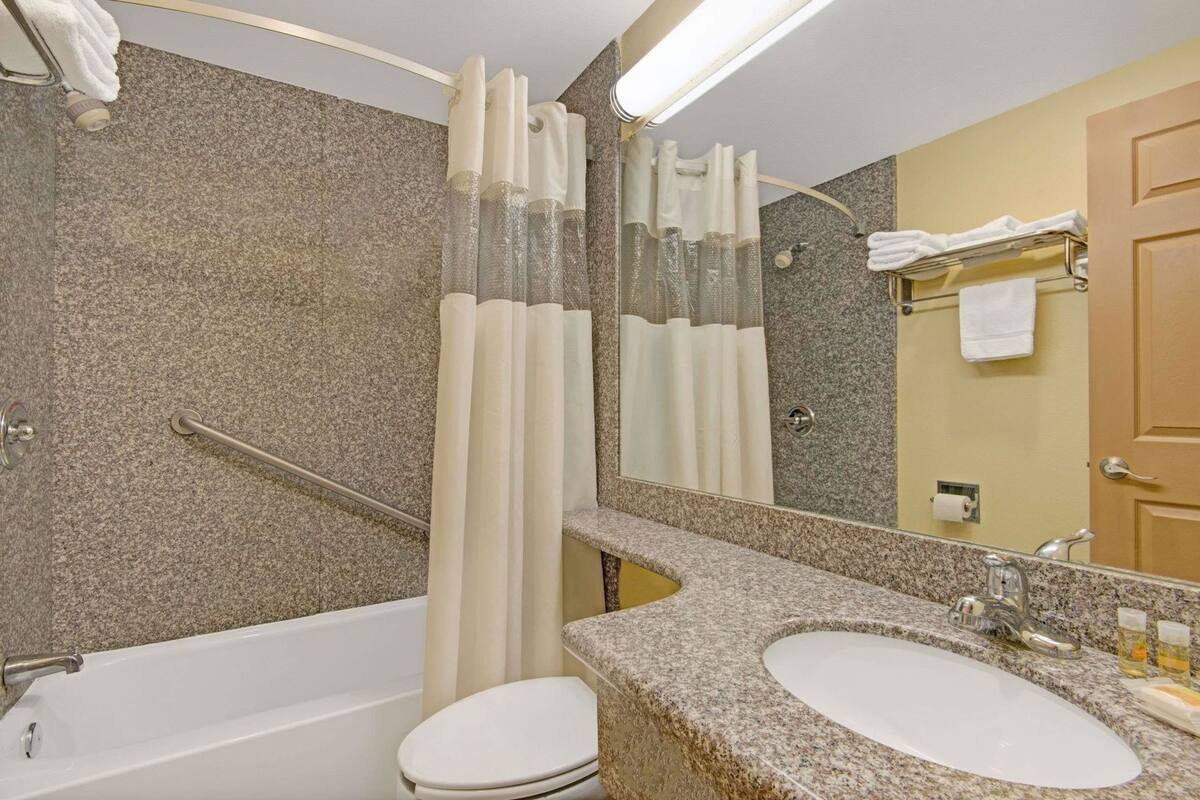 Bathroom | Hair dryer, towels